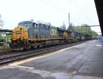CSX 5331 leads M404